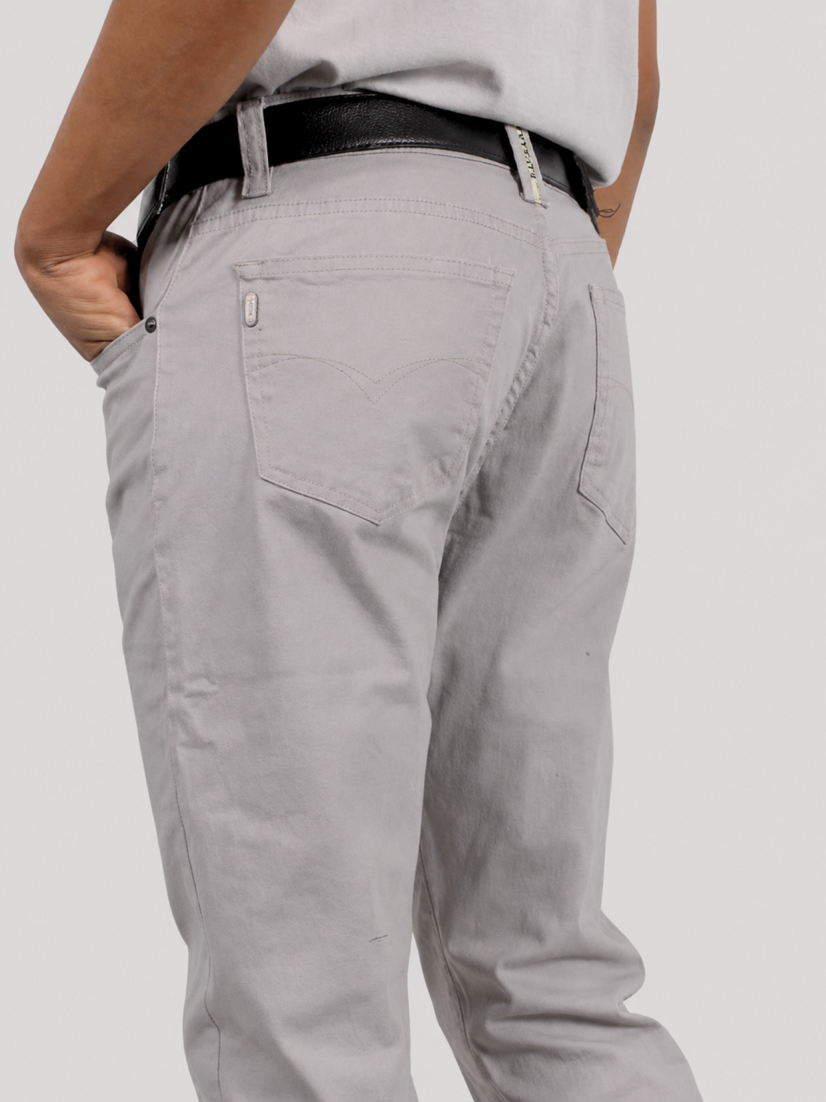 BOSS BEIGE MEN'S TWELLING TROUSERS
